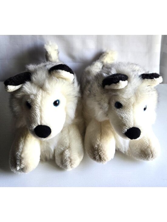 Beverberry Shoes - Beverberry Fuzzy Wolf  Women's Slippers Size W 7-9